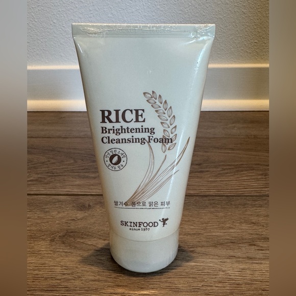 SKINFOOD Face & Body Skincare Gift Set - Cleansing Foam, Hand Cream & Face Masks - Picture 2 of 7